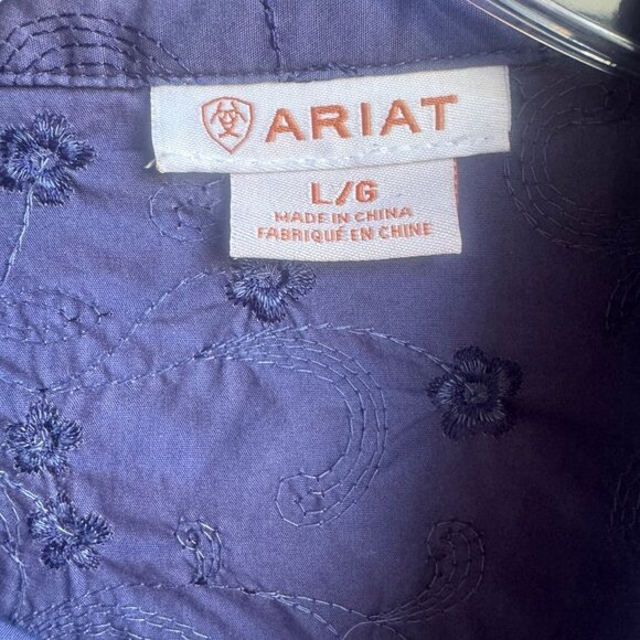 Ariat Long Sleeve Snap Button Front Embroidery Floral Shirt Women's Size L - Picture 3 of 10